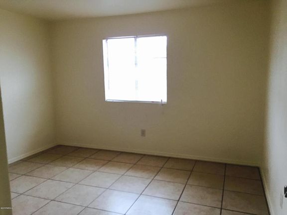 4th image of 6716 S Van Buren Ave