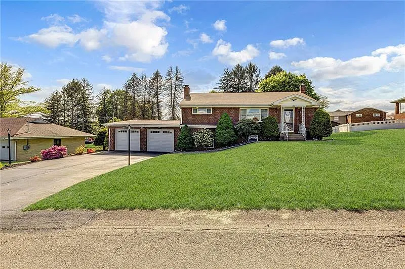 128 Cherry Ln photo 1