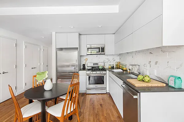 Rented by MNS | media 3