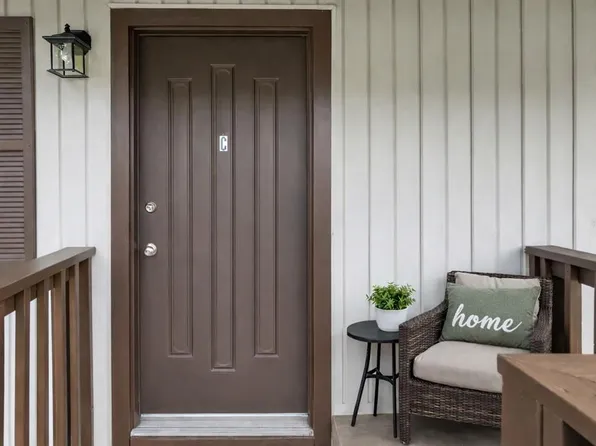 4945 91st Ave N #30, Pinellas Park, FL 33782