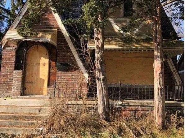 15111 Freeland St, Detroit, MI 48227