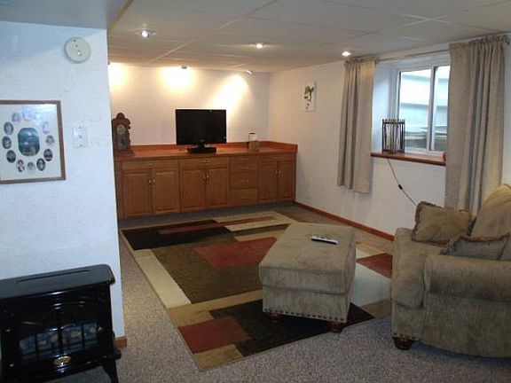 4th image of 59260 Peppermint Dr