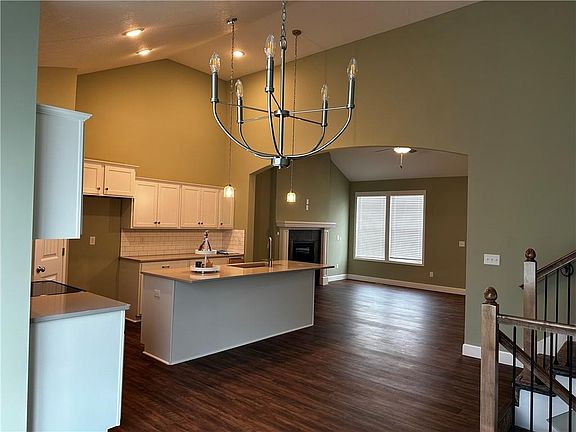 4th image of 4011 NW 95th Ter