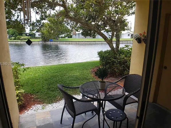 7640 Westwood Dr APT 403, Tamarac, FL 33321