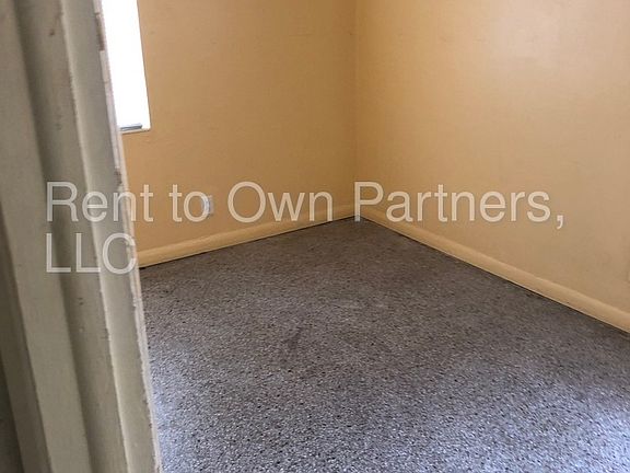 4th image of 8615 Temple Park Dr