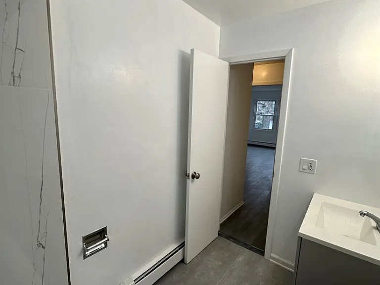 Unit Photo