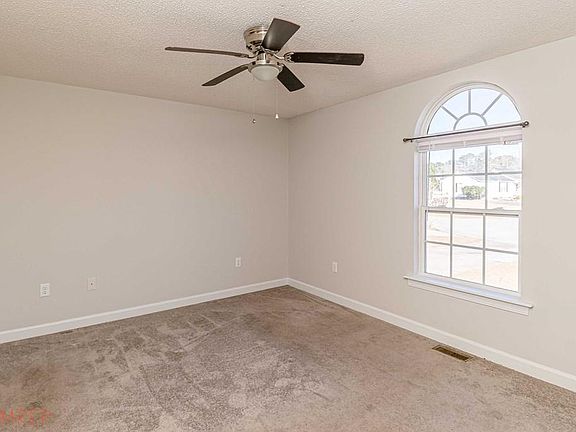 5th image of 2513 Troy Ct