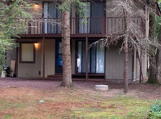 136 Longview Lane, Pocono Pines, PA 18350