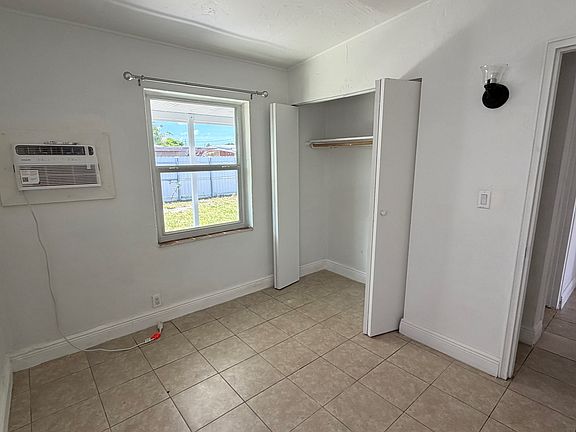 4th image of 2230 Service Rd #1