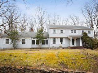 147 Cliff Rd, Port Jefferson, NY 11777