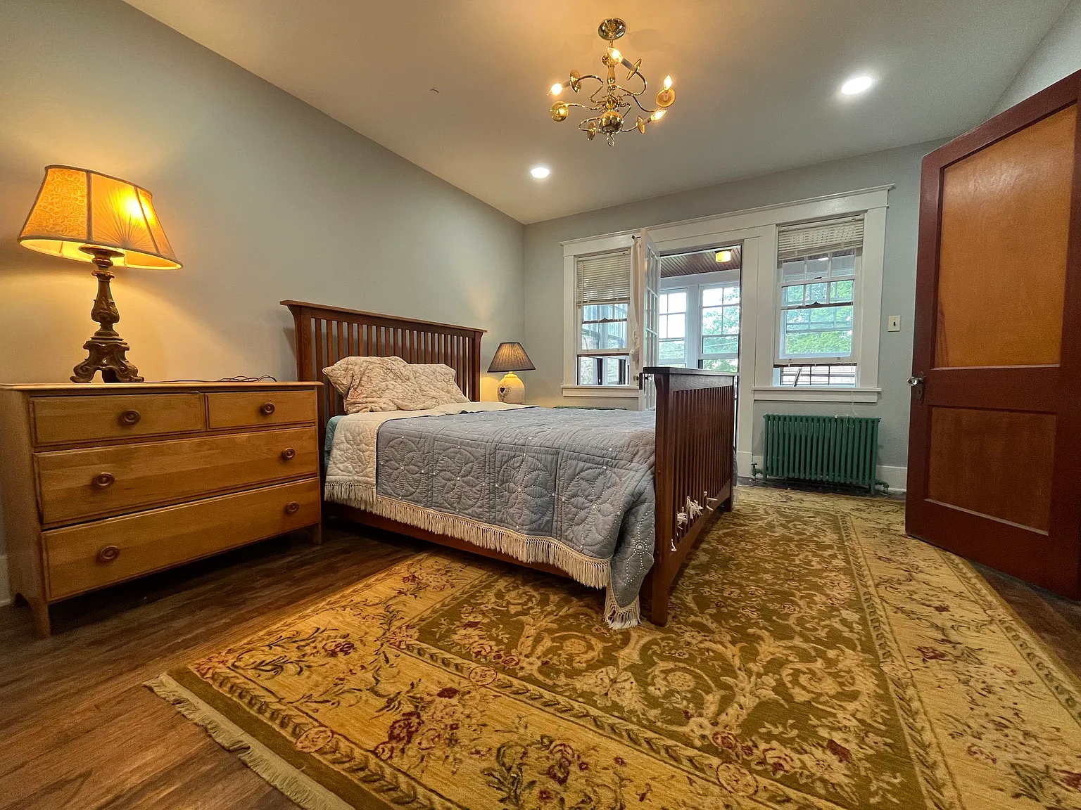 2 bed, 1908 sqft, $2,350 — Photo 2