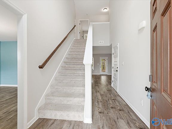 5th image of 119 Wyatt Cir