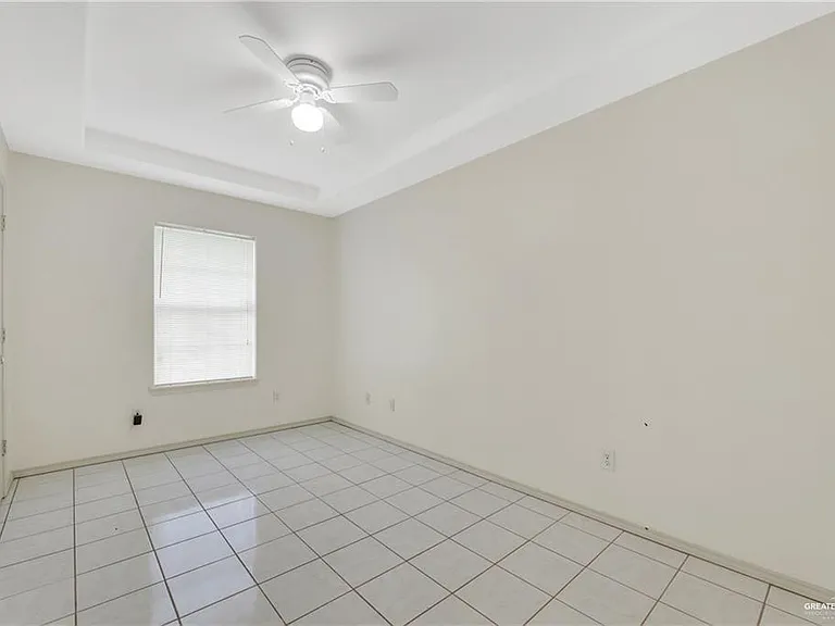 609 Via Sol Dr — Photo 8