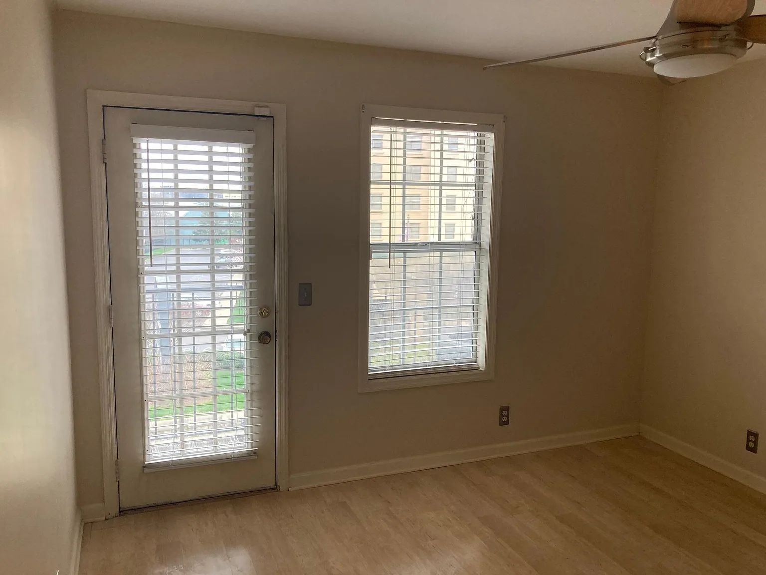 2 bed, 800 sqft, $1,875 — Photo 4