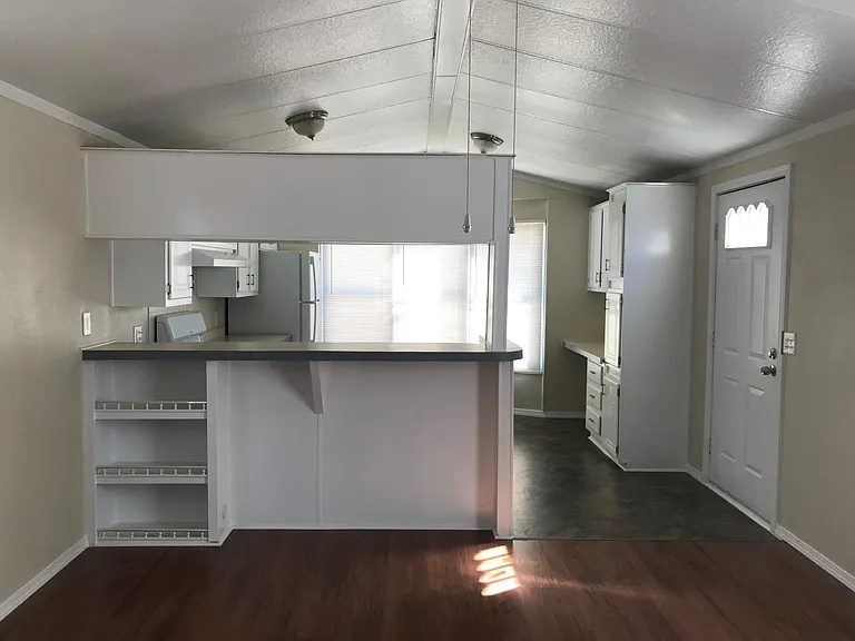 6616 W Valley Ave — Photo 3