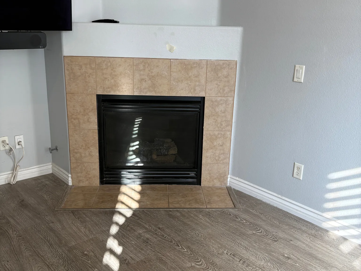 3880 Polk St — Photo 3