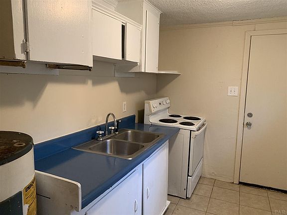4th image of 3032 N P St