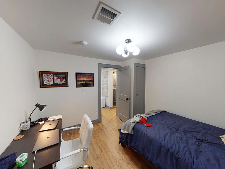 41 Long Ave #B — Photo 7
