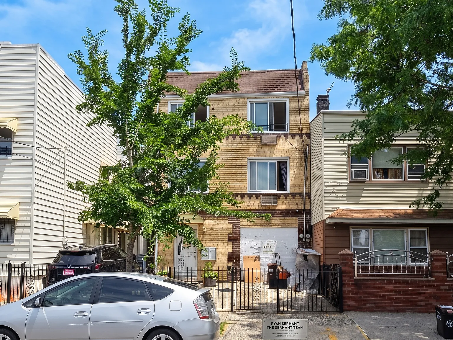 3 bed, 770 sqft, $3,500 — Photo 1