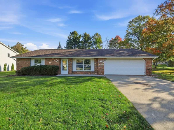 715 Blake Dr, Fort Wayne, IN 46804