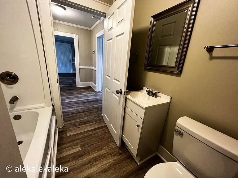 1113 W Webb Ave — Photo 14