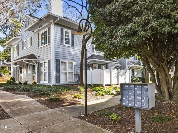 1440 Barton Place Dr, Raleigh, NC 27608