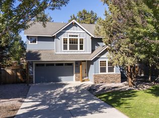 2053 SW 41st St, Redmond, OR 97756
