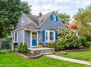 907 Orchard Grove Dr, Royal Oak, MI 48067