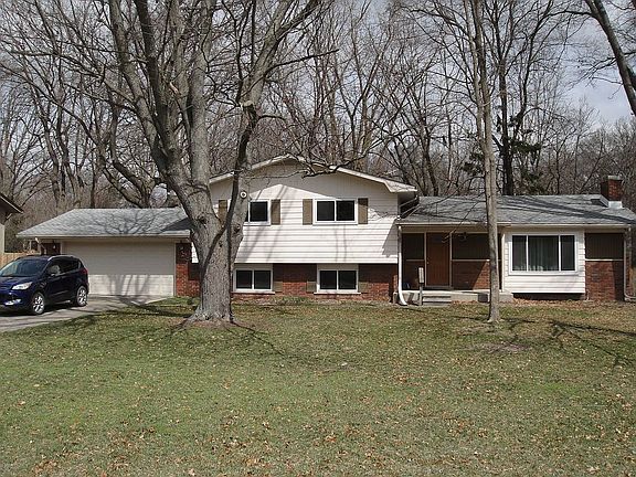 2nd image of 4035 Cotton Tail Ln