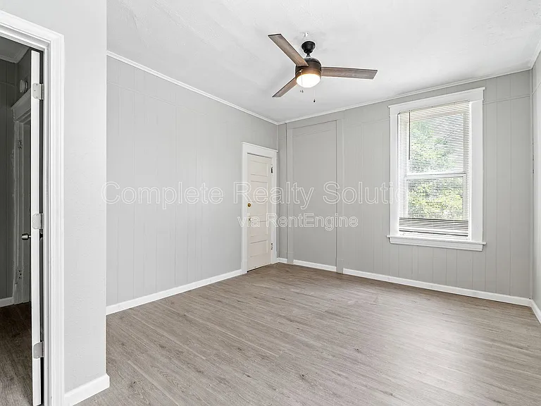 4222 S 38th St #4222 — Photo 15
