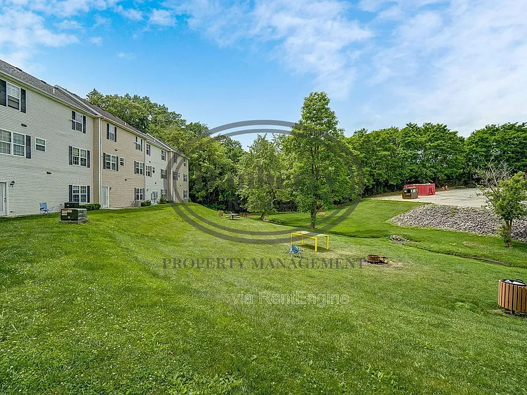 1115 N Byrne Rd — Photo 29