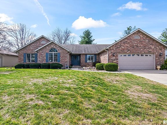 2nd image of 3924 Old Mill Ln