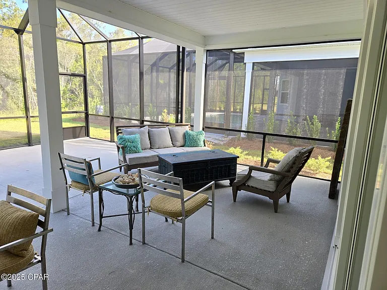9235 Paradise Dr — Photo 17