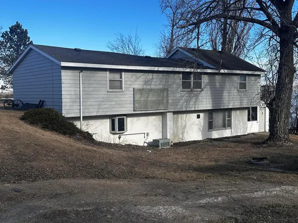 17438 449th Ave, Watertown, SD 57201