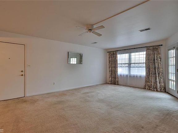 3rd image of 4913 Cheryl Dr