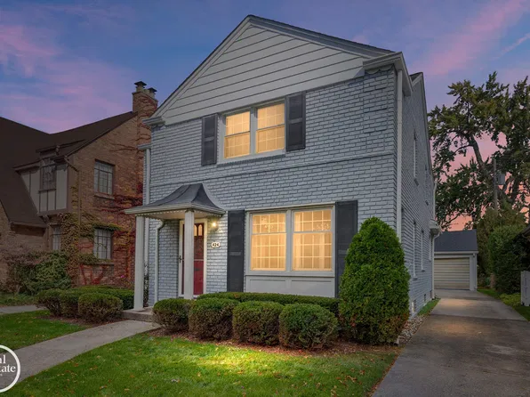 424 McKinley Ave, Grosse Pointe Farms, MI 48236