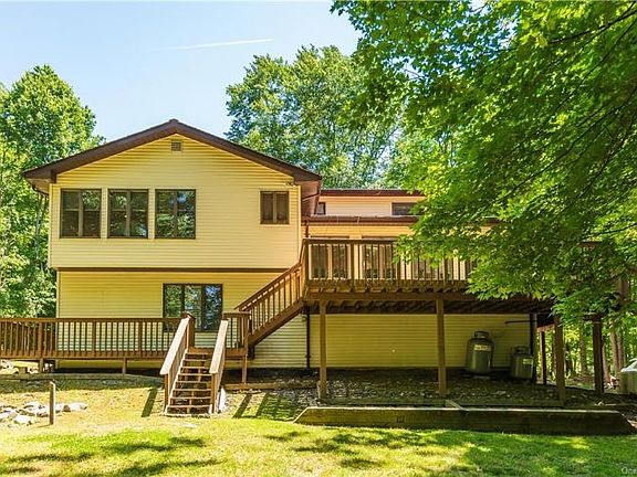 3rd image of 21 Twin Brooks Dr