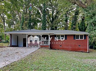 919 Green Valley Rd SW, Mableton, GA 30126