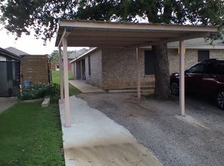 800 Redwood Ln #800, Kingsland, TX 78639