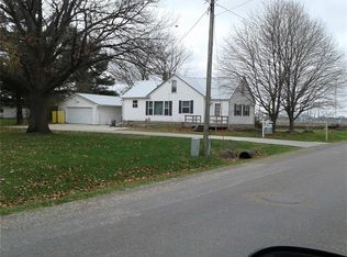 508 Fairfax Rd, Fairfax, IA 52228