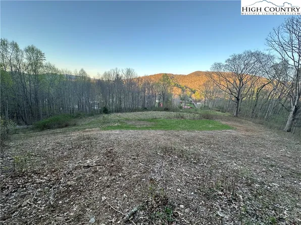 und Frank Edwards Road, West Jefferson, NC 28694