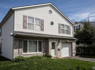 71 E Main St, Bergenfield, NJ 07621