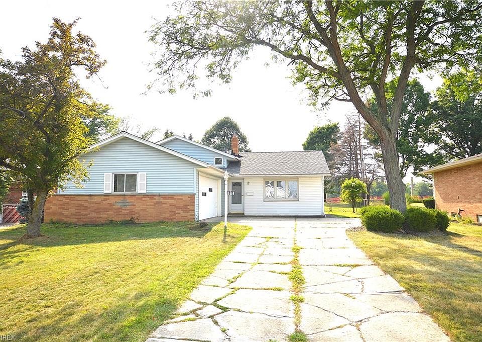 1st image of 6012 White Pine Dr