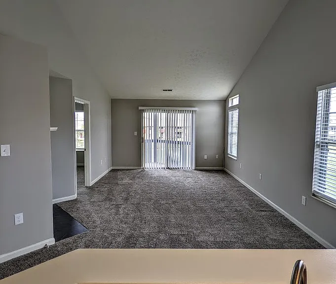 Spinnaker Cove Apartments — Photo 25