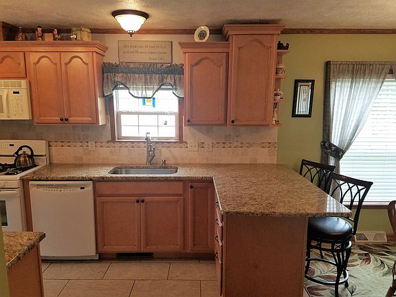5th image of 8654 Meadowview Dr