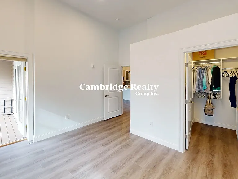 320 Middlesex Ave #T404 — Photo 5