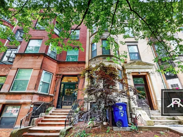 1073 Beacon St, Brookline, MA