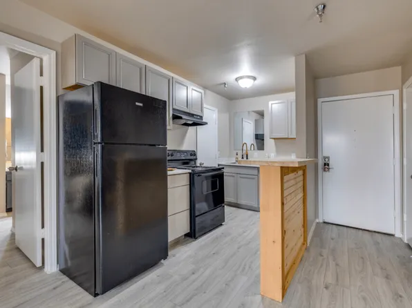 The Lodge Apartments