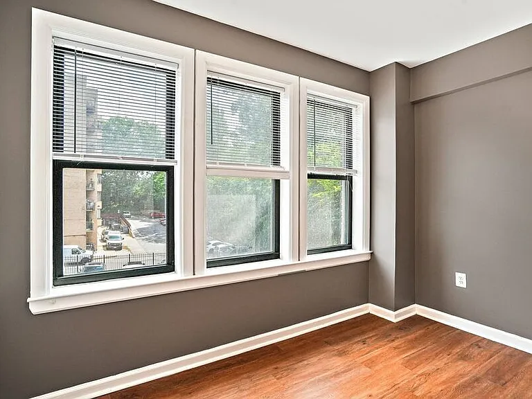 3900 14th St NW #210 — Photo 8