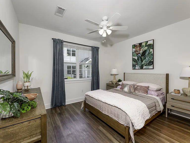 Hickory Cottages Apartment Homes — Photo 14